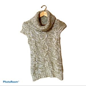 Cozy Tan & White Small Cowl Neck Boho Sweater Women’s Size Small